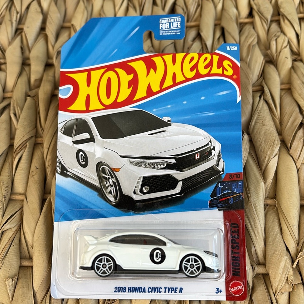 White 2018 Honda Civic Type R Hot Wheels Car Hotwheels Diecast 2026 New